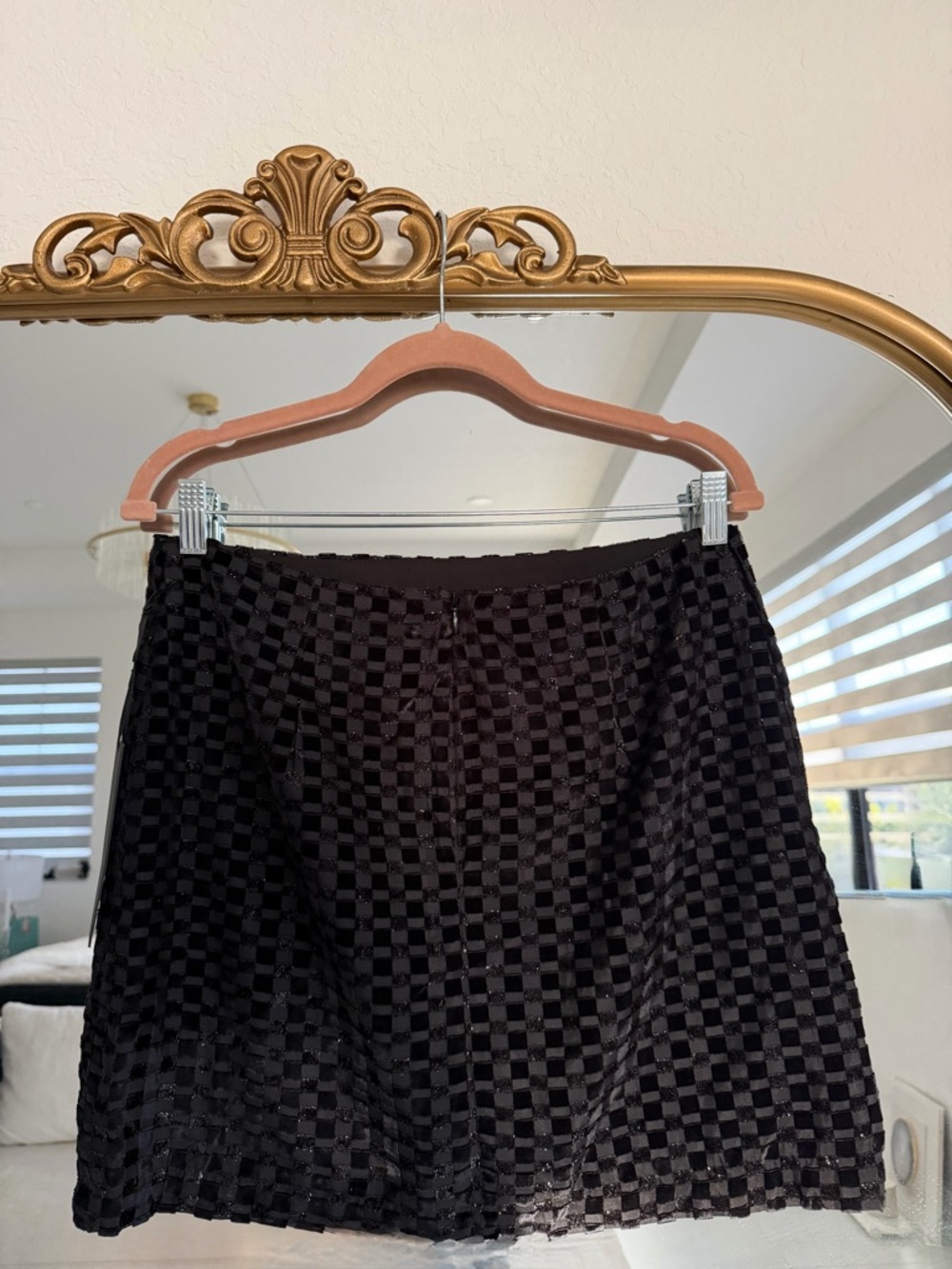 NWT. House of Harlow 1960 Women’s Black Checkered Mini Skirt Size L